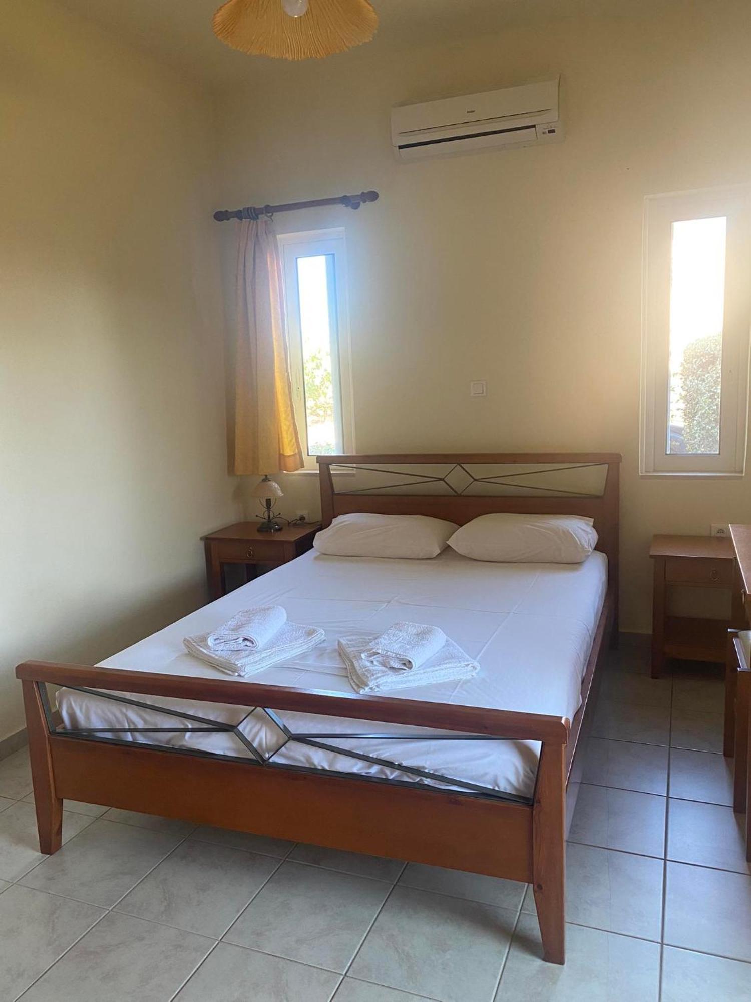 Kioni Villas Frangokastello Екстериор снимка