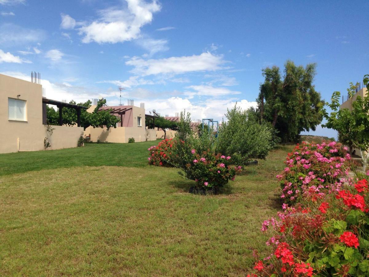 Kioni Villas Frangokastello Екстериор снимка
