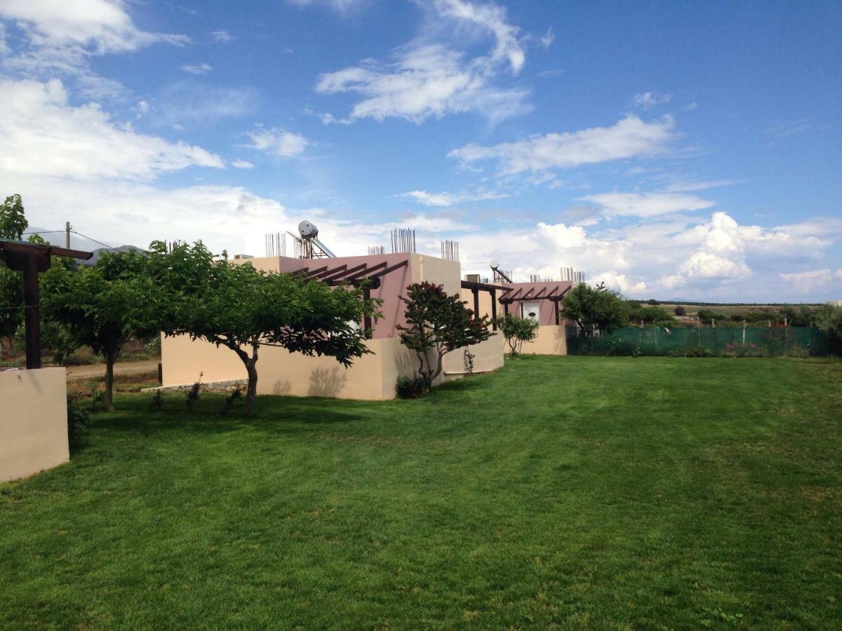 Kioni Villas Frangokastello Екстериор снимка